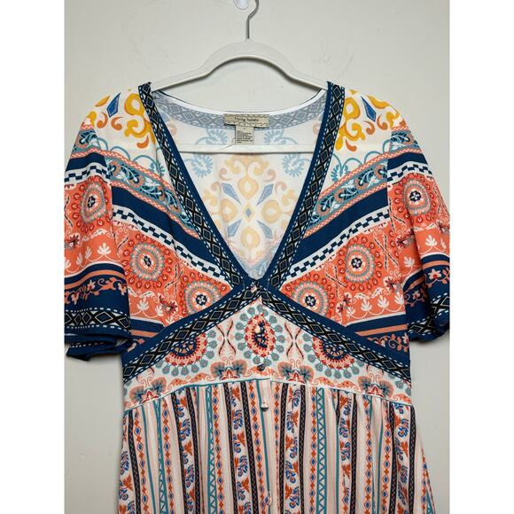 Flying Tomato Colorful Boho V-Neck Maxi Dress. 
Size Large - Picture 5 of 10